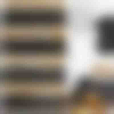 Σετ 4 ράφια μπαχαρικών με βάζα μπαχαρικών Deco Haus - οργανωτής κουζίνας, ράφια μπαχαρικών με 24 βάζα μπαχαρικών, 280 ετικέτες, βούρτσα, χωνί