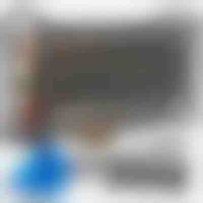 Βάση για μπαχαρικά με βαζάκια Deco Haus – τριώροφη μεταλλική βάση – οργανωτής κουζίνας, βάση για μπαχαρικά με 24 βαζάκια μπαχαρικών, 48 αυτοκόλλητα, βουρτσάκι, χωνί, γαντζάκια – τοποθετήστε την στον πάγκο ή κρεμάστε την στον τοίχο.